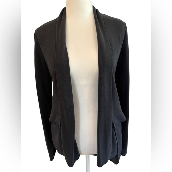 BCBGeneration Classic Black Blazer Sz Small NWT - Picture 2 of 5